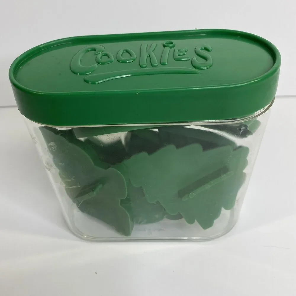 10 Vintage Christmas Cookie Cutters Green Plastic W/‎ Case Santa Angel Tree Bell